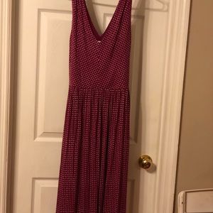 Gorgeous Loft XL soft, flattering V neck dress